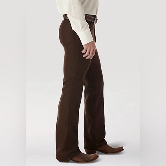 NWT Wrangler Wrancher Dress Jean in Brown 35/34 - Picture 2 of 5